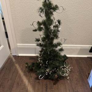 33” Silver Metal Christmas Ornament Tree with Hanging Branches